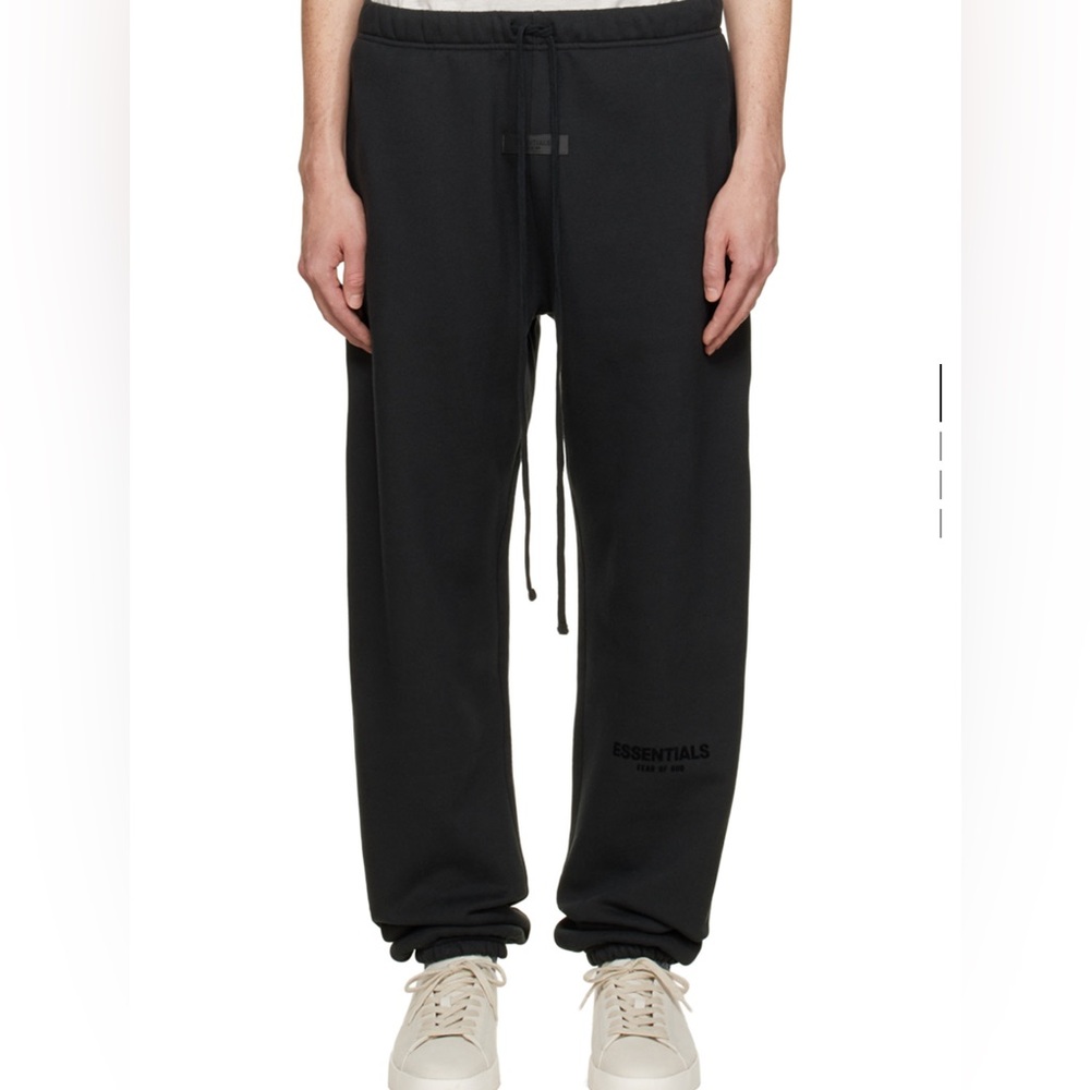 FEAR OF GOD ESSENTIAL